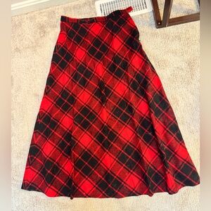 Pendleton Red Black Tartan Plaid A-Line wool Skirt Vintage Thanksgiving Holidays